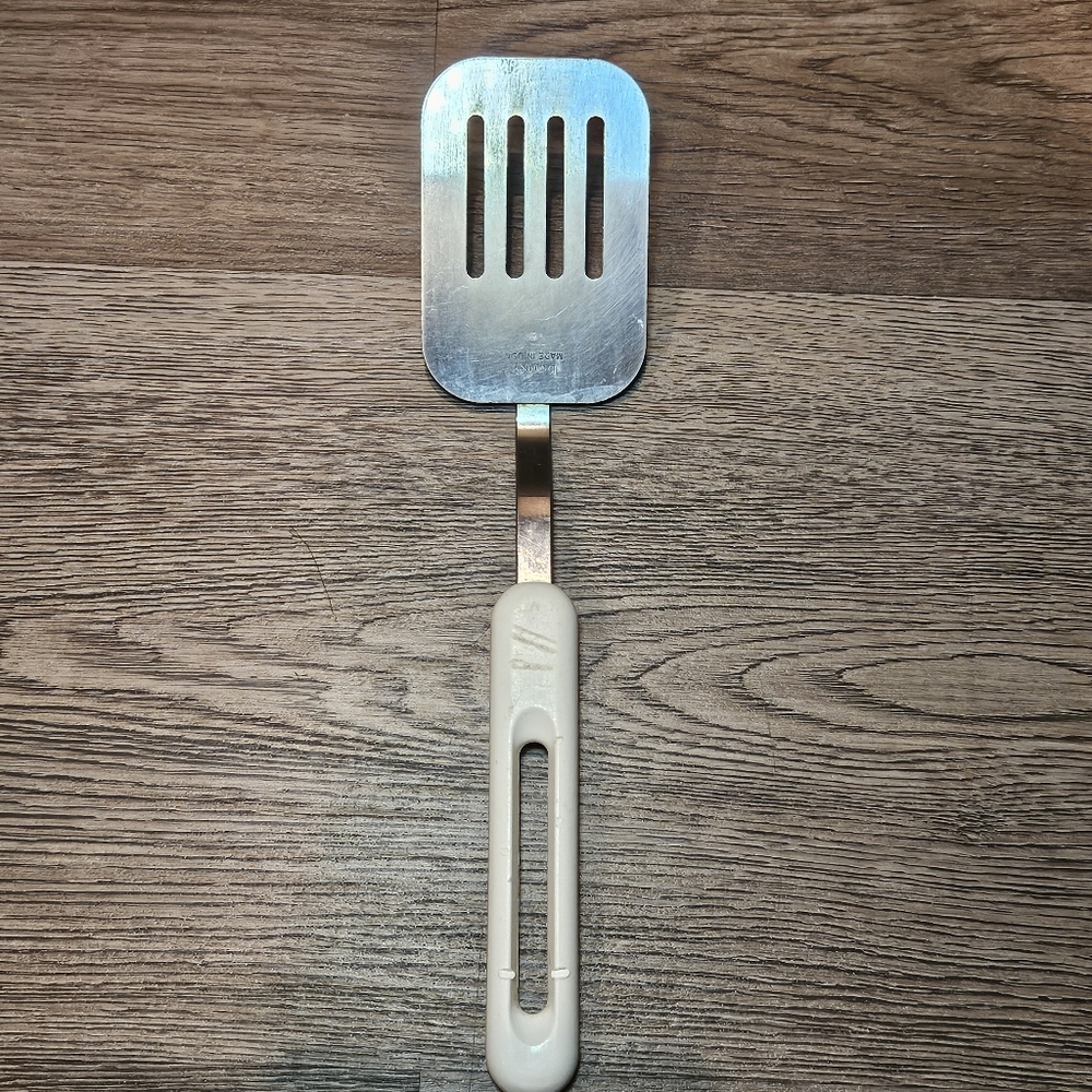 Vintage Bonny Chrome Metal Slotted Blade Spatula Turner White Handle USA